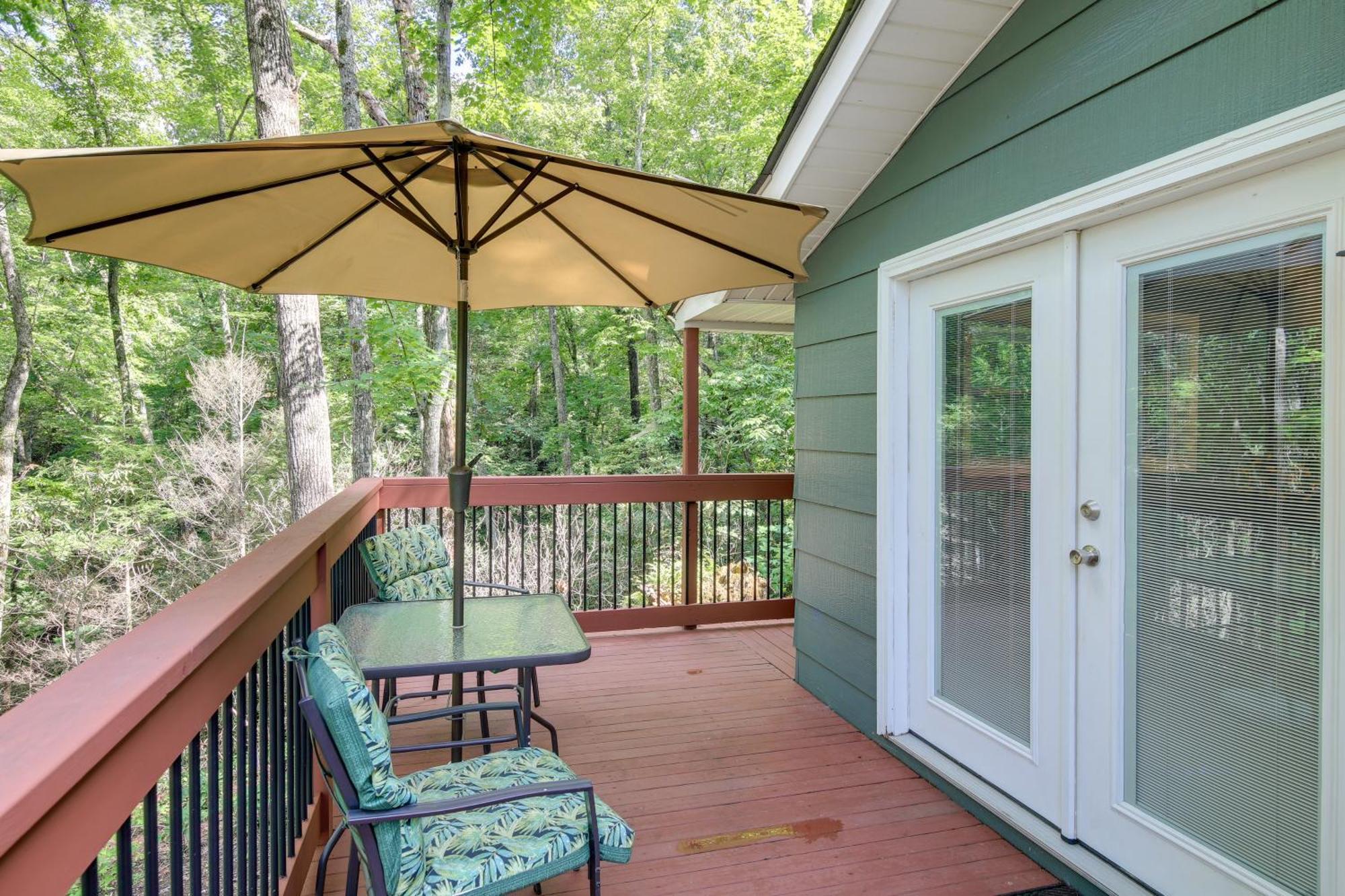 Quaint Smoky Mountain Cabin - 4 Mi To Gatlinburg! ภายนอก รูปภาพ